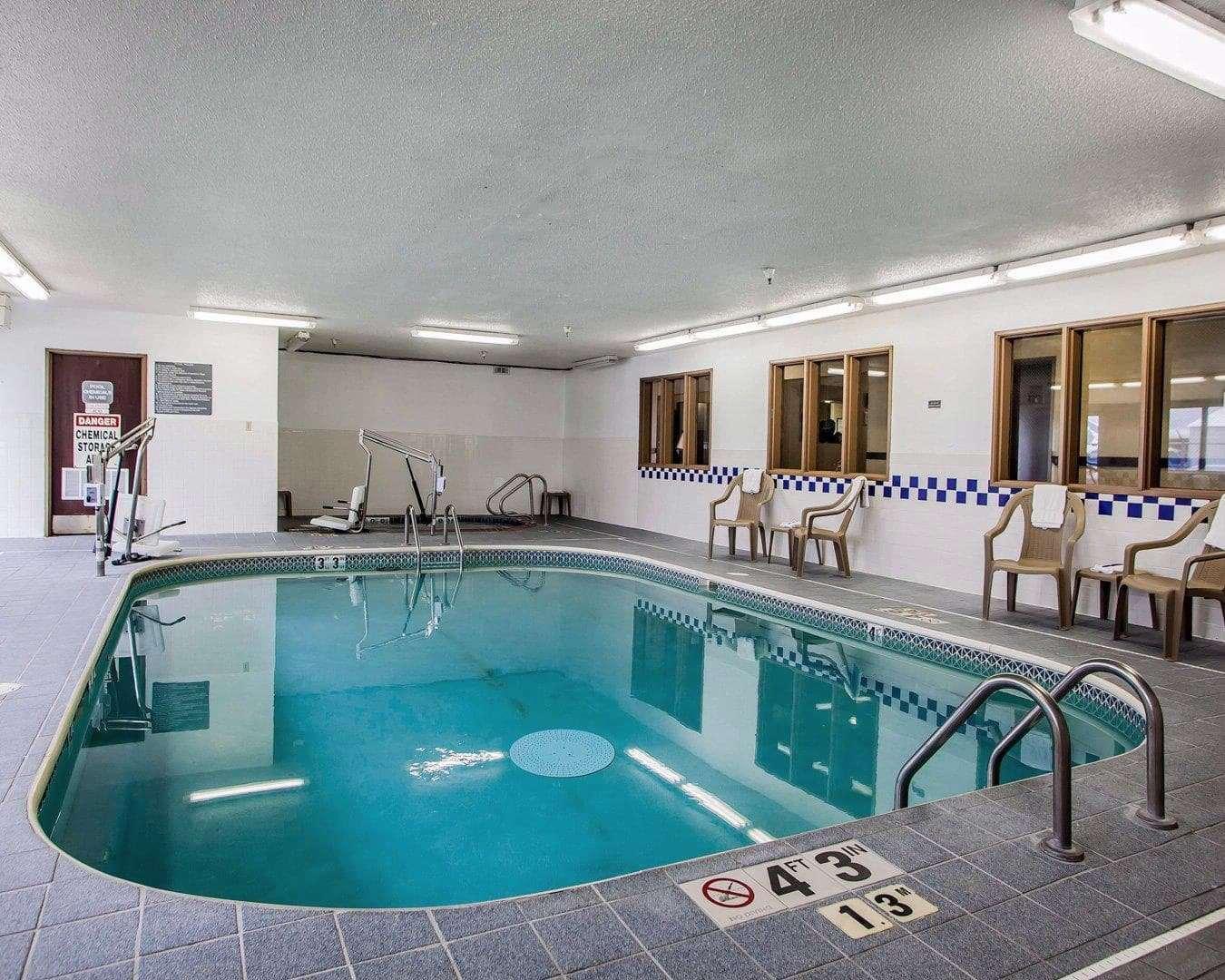 Baymont By Wyndham Fort Dodge Bagian luar foto