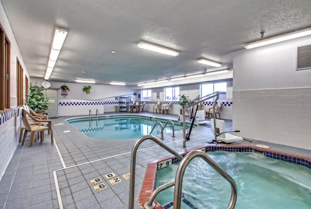 Baymont By Wyndham Fort Dodge Bagian luar foto