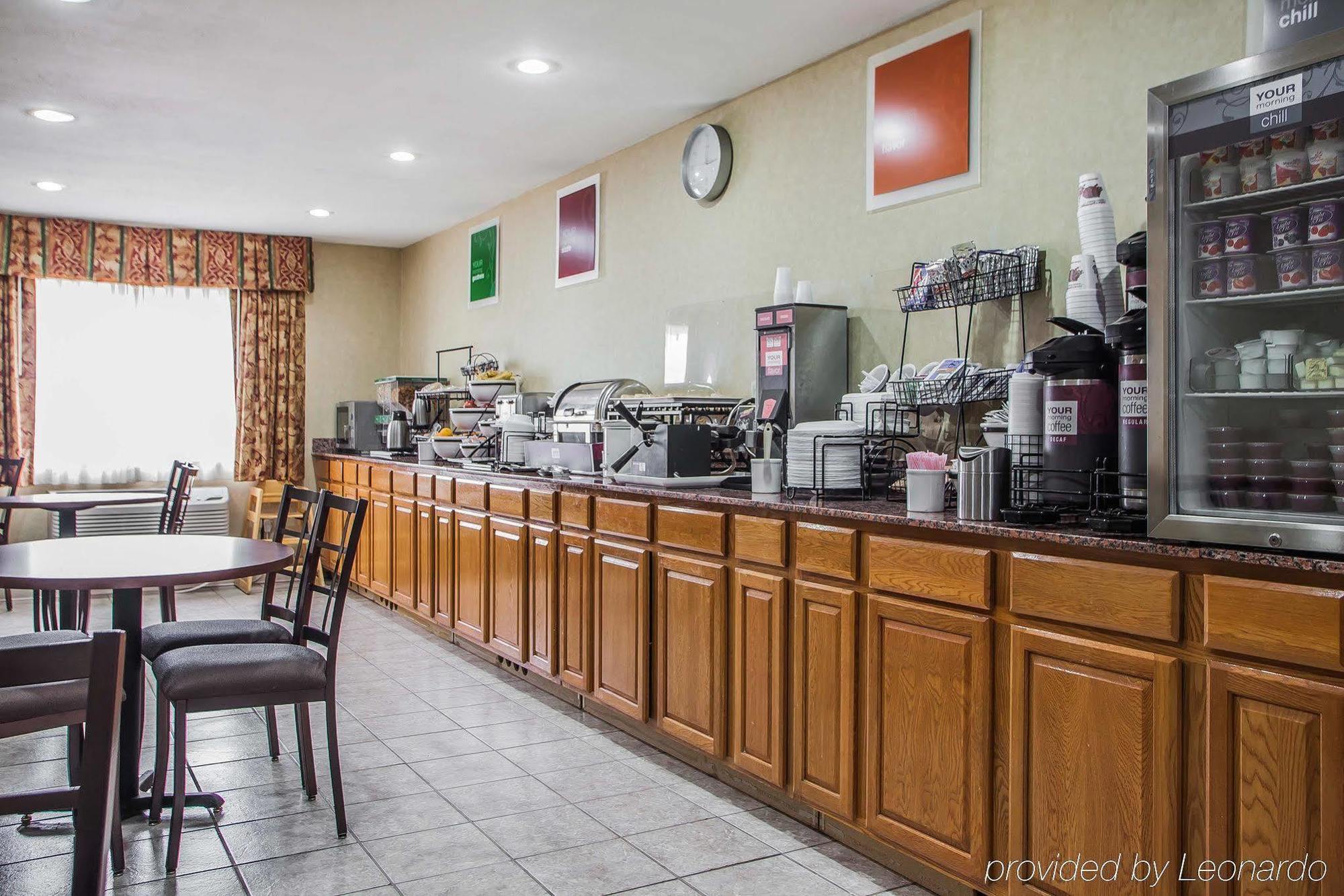 Baymont By Wyndham Fort Dodge Bagian luar foto