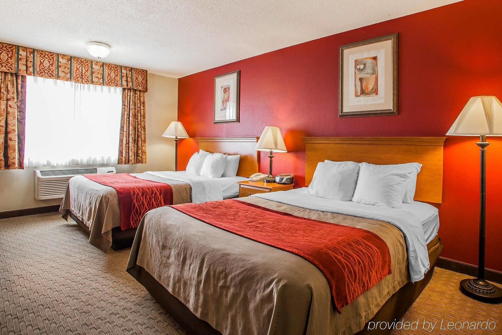 Baymont By Wyndham Fort Dodge Bagian luar foto