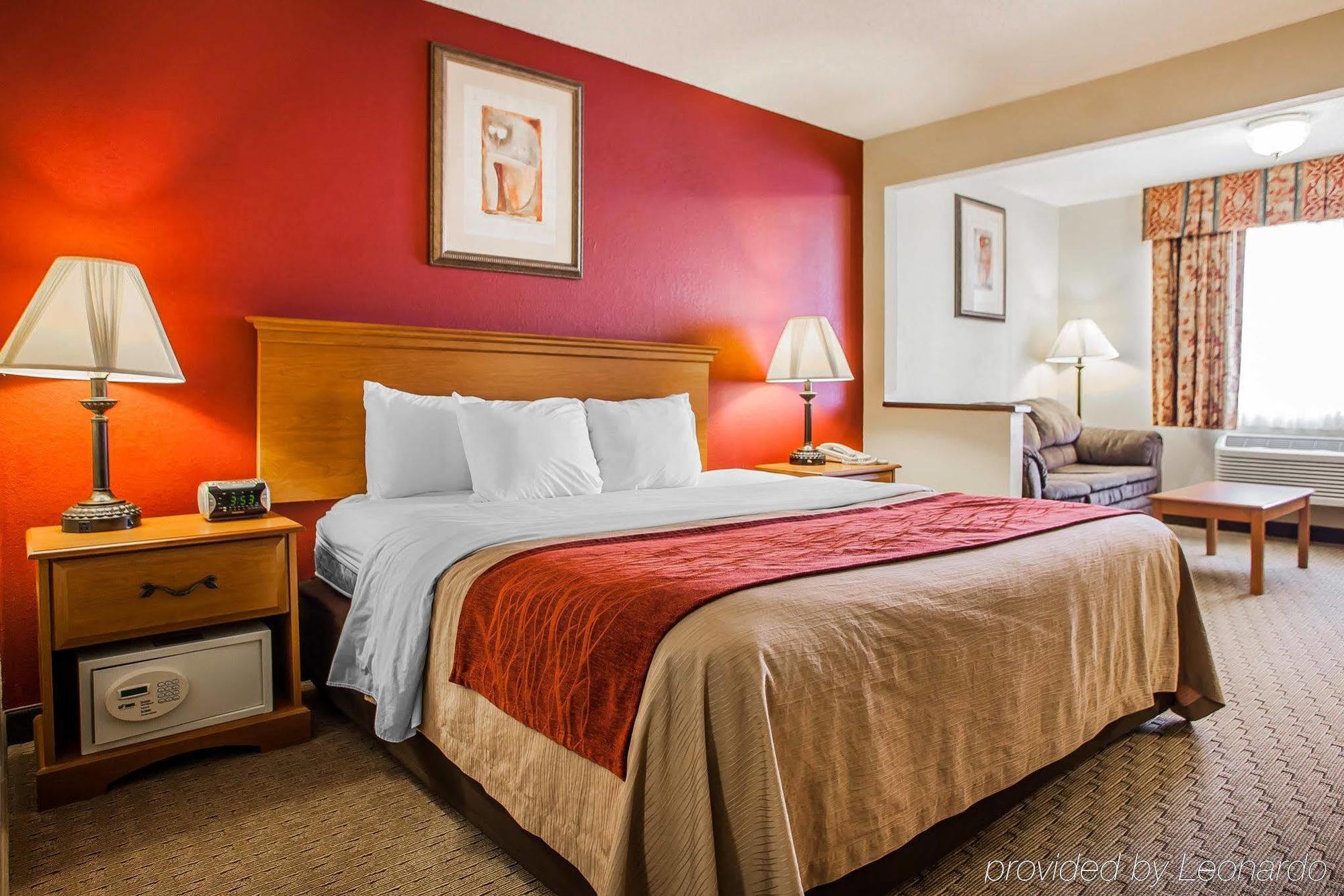 Baymont By Wyndham Fort Dodge Bagian luar foto